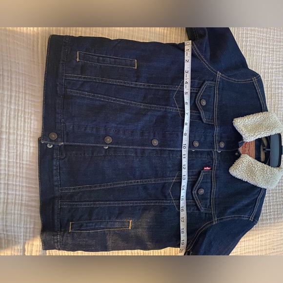 EUC Levi Sherpa Denim Collar Jacket With Lining Size Med Dark Wash Snap Close - Picture 10 of 11